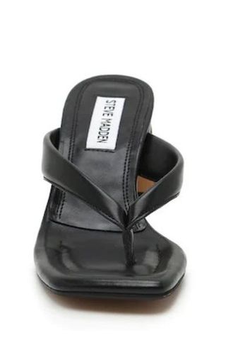 black thong sandal
