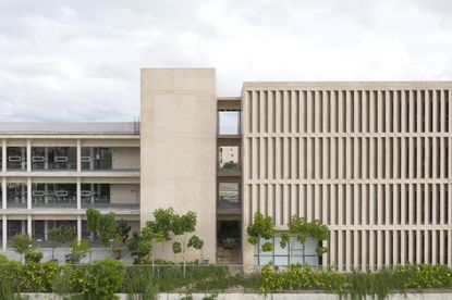 IUA EBC Mérida university building
