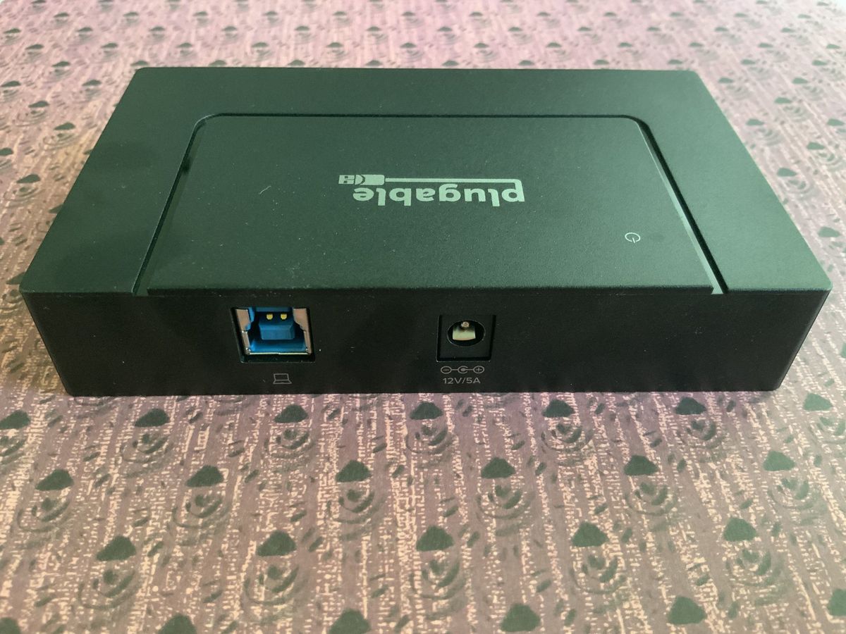 Plugable 7 Port Data And Charging Hub Lifestyle Back Unplugged