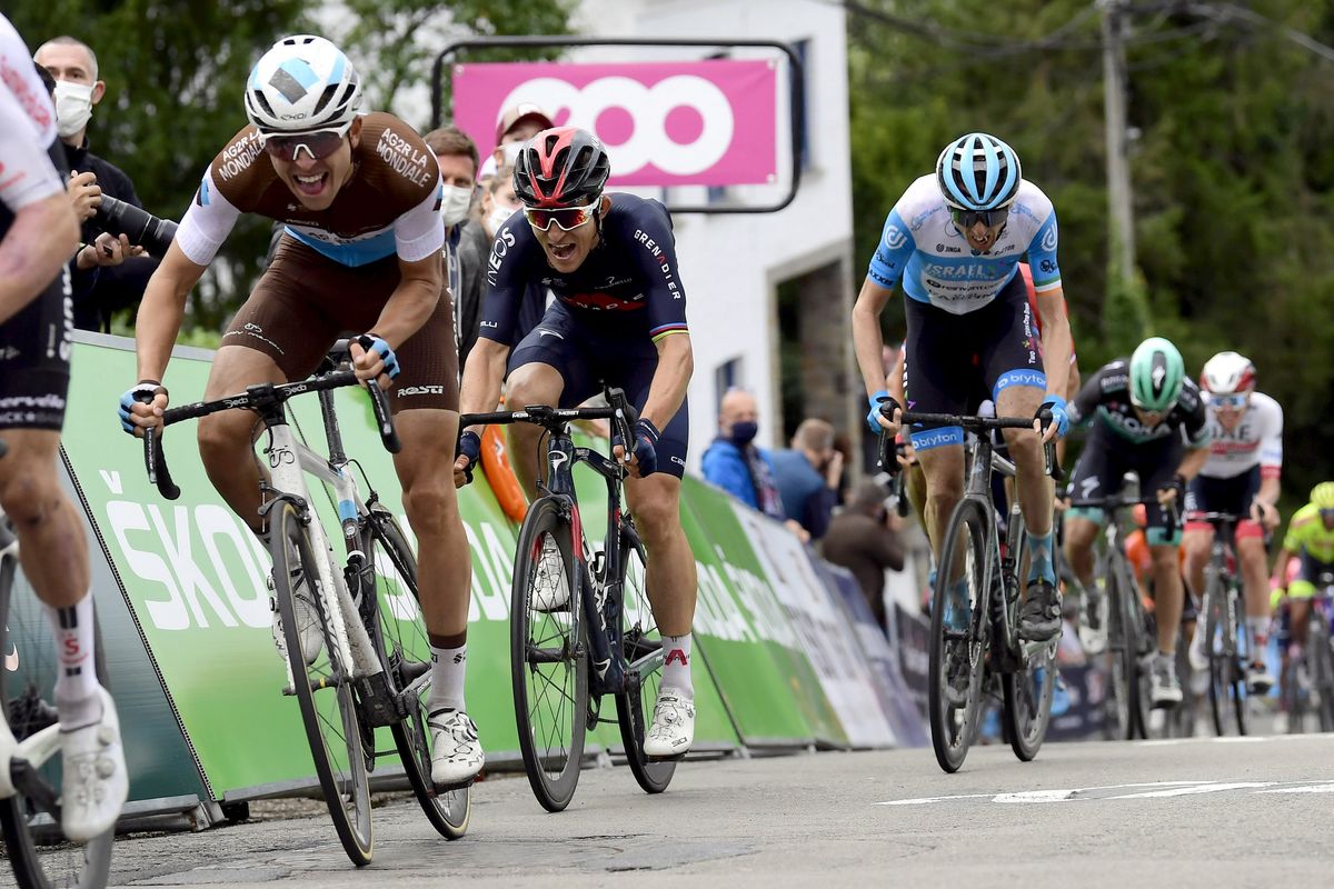 La Fleche Wallonne 2020 - 84th Edition - Herve - Mur de Huy 202 km - 30/09/2020 - Benoit Cosnefroy (FRA - AG2R - La Mondiale) - Michal Kwiatkowski (POL - Ineos Grenadiers) - photo Peter De Voecht/PN/BettiniPhoto&Acirc;&copy;2020