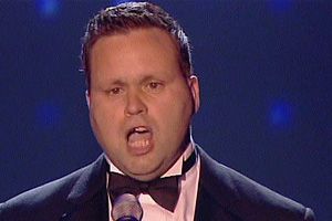 Paul Potts triumphs in tearjerking finale