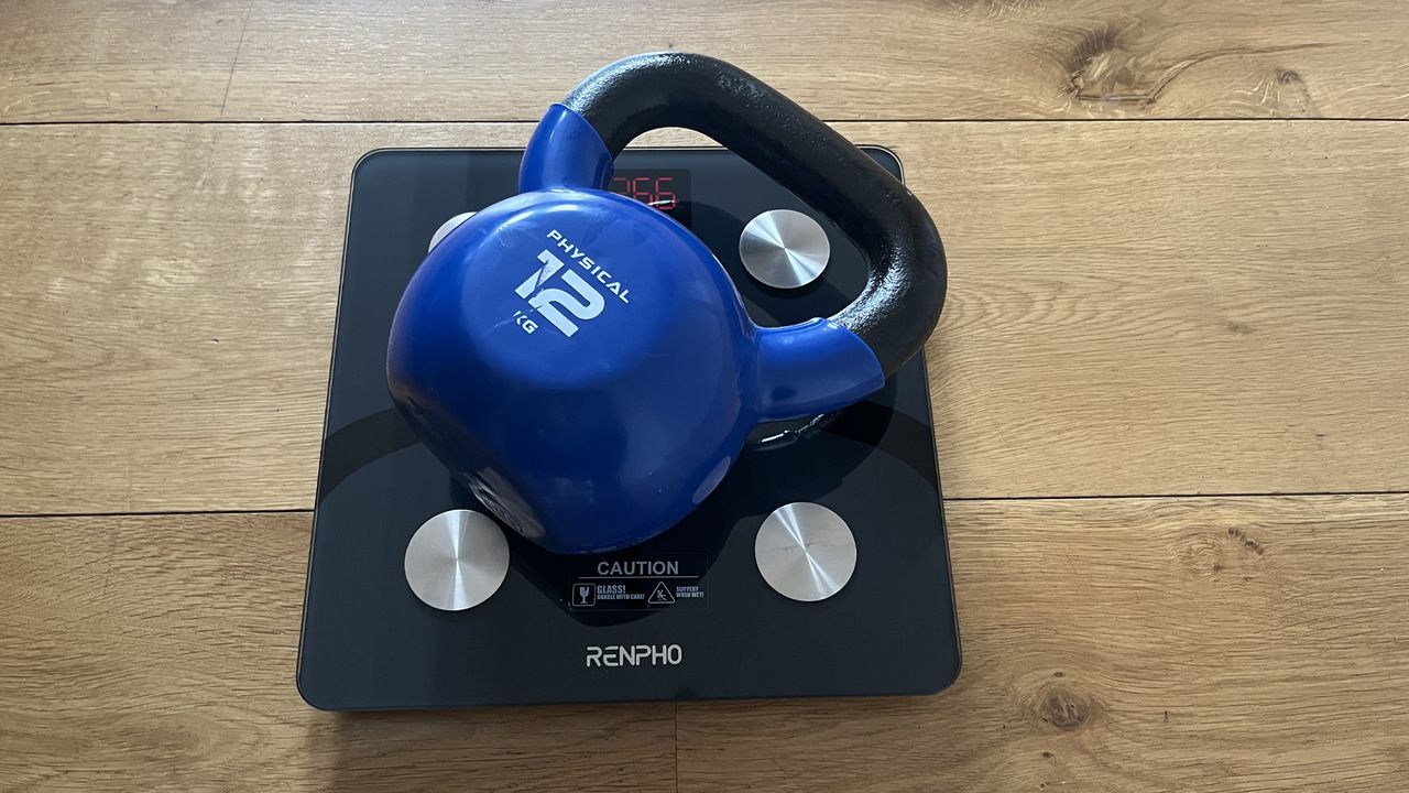 Renpho smart scale being tested by Live Science contributor Maddy Bidulph