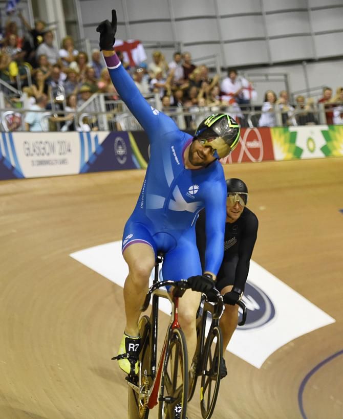 Scotland's Chris Pritchard qualifies but ends up in ninth in the Men's Keirin.