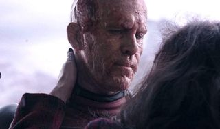 Deadpool Wade shares and embrace with Vanessa