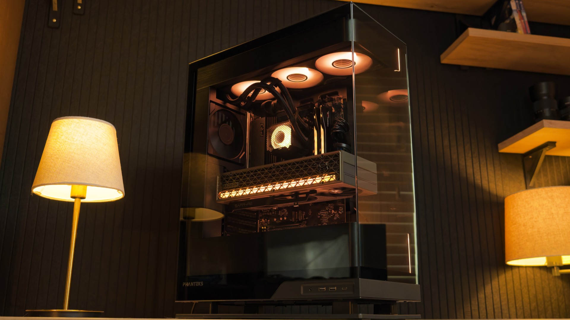 $2,000 PC Build Spotlight: Rising Phoenix
