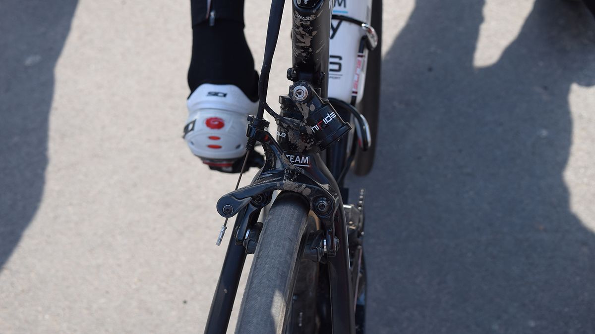 Both front and rear rim brakes are direct mount