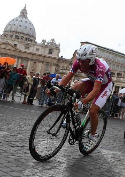 Danilo Di Luca (LPR Brakes) pulled out all the stops in his attempt to unseat Denis Menchov as Giro champion.