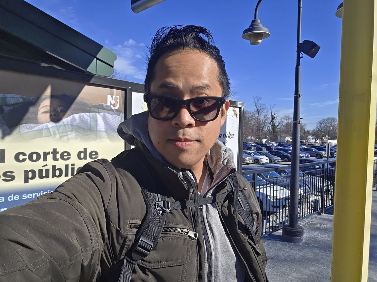 Samsung Galaxy S25 Ultra selfie sample.