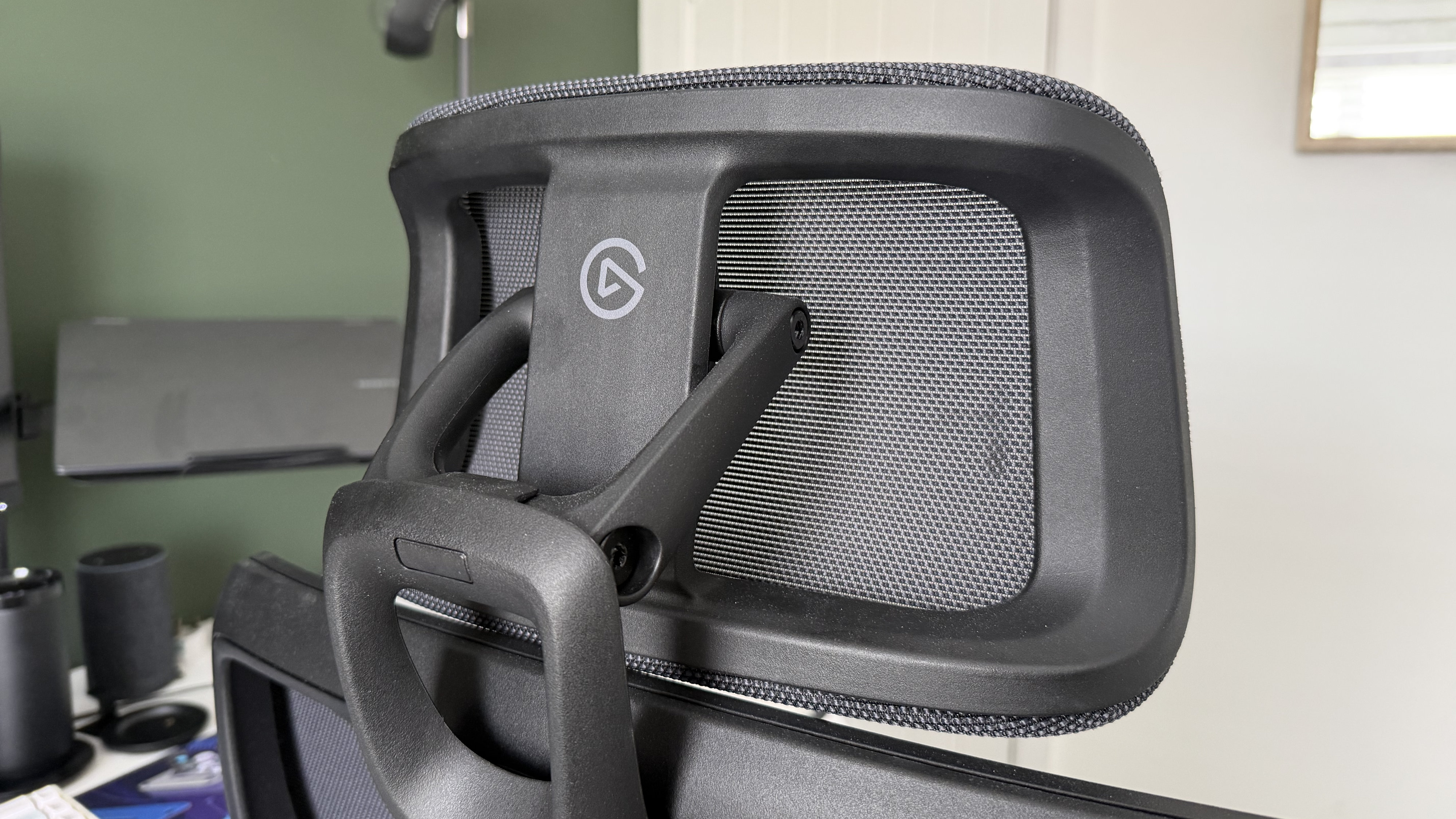 The back of the headrest on the Elgato Embrace