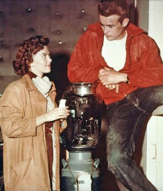 natalie wood and james dean in rebel without a cause