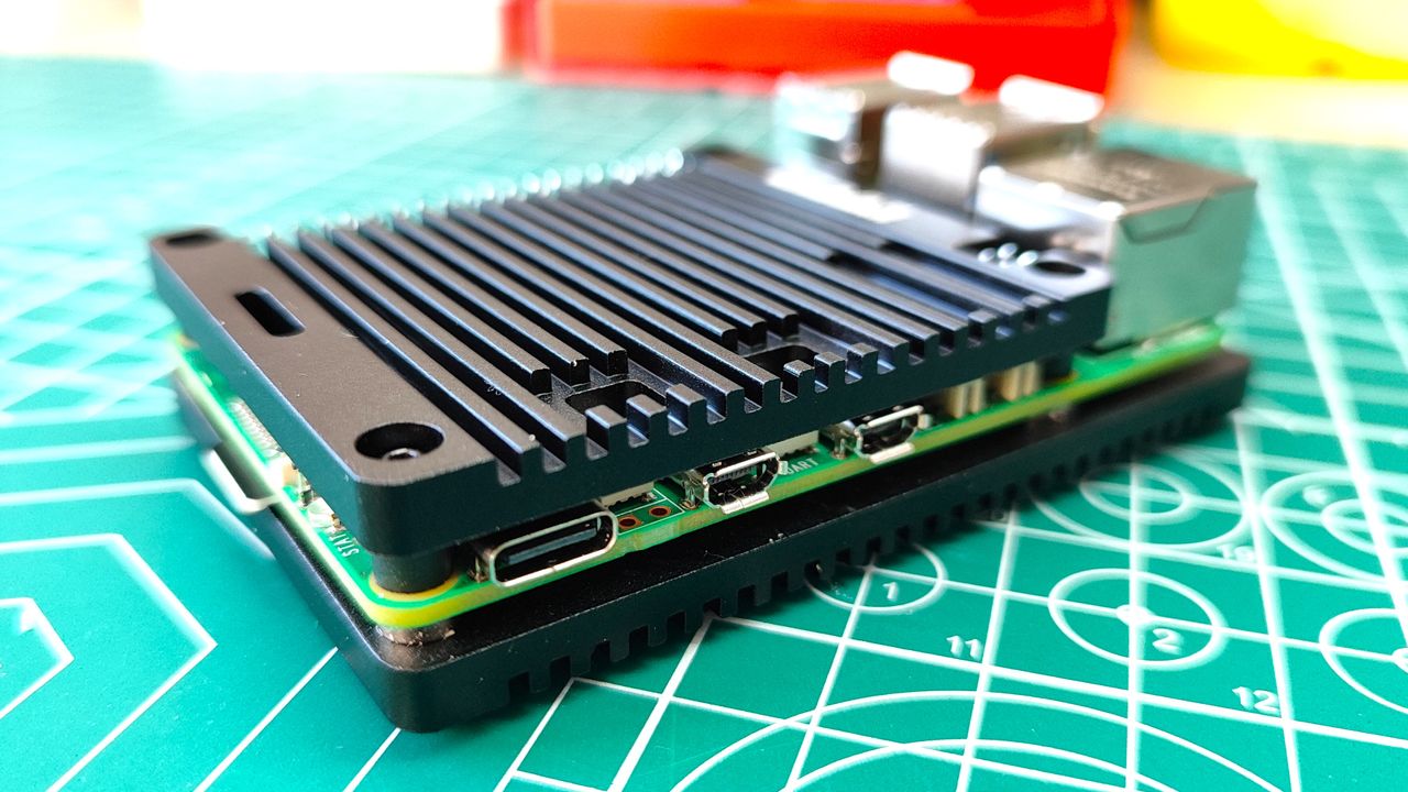 EDATec Pi 5 Cases