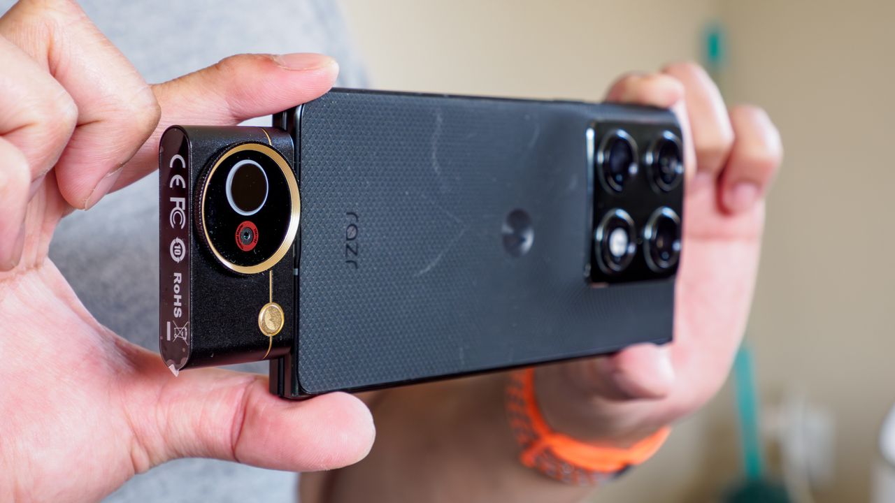 This thermal camera for my phone gives me instant night vision — and it's $200 off right now