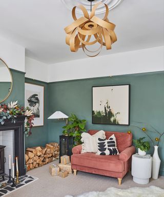 Vikki Savage's renovated 1930s house styled for Christmas