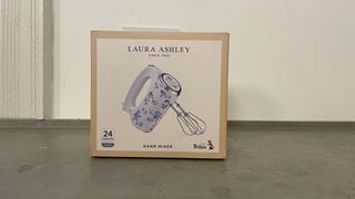 VQ Laura Ashley Hand Mixer box (2)