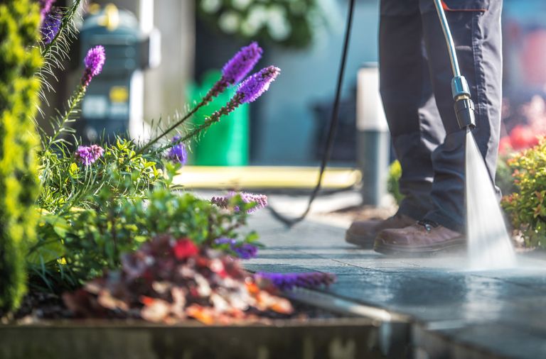 How to clean a patio with a pressure washer