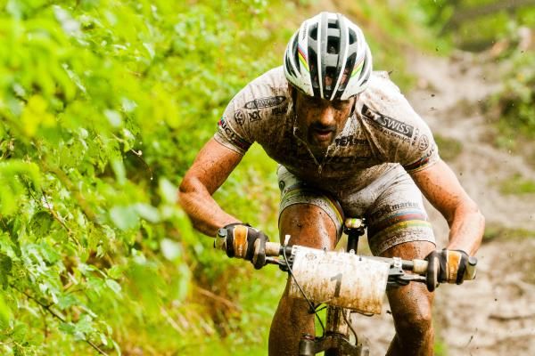 Jose Antonion Hermida (Multivan Merida) descends