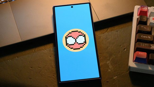 Новый тизер Samsung с Человеком-пауком практически подтверждает появление полноценного Galaxy Z Fold 8