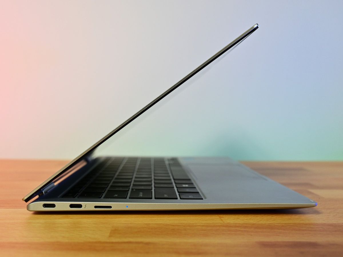 Samsung Galaxy Book 5g 13 2021 Side