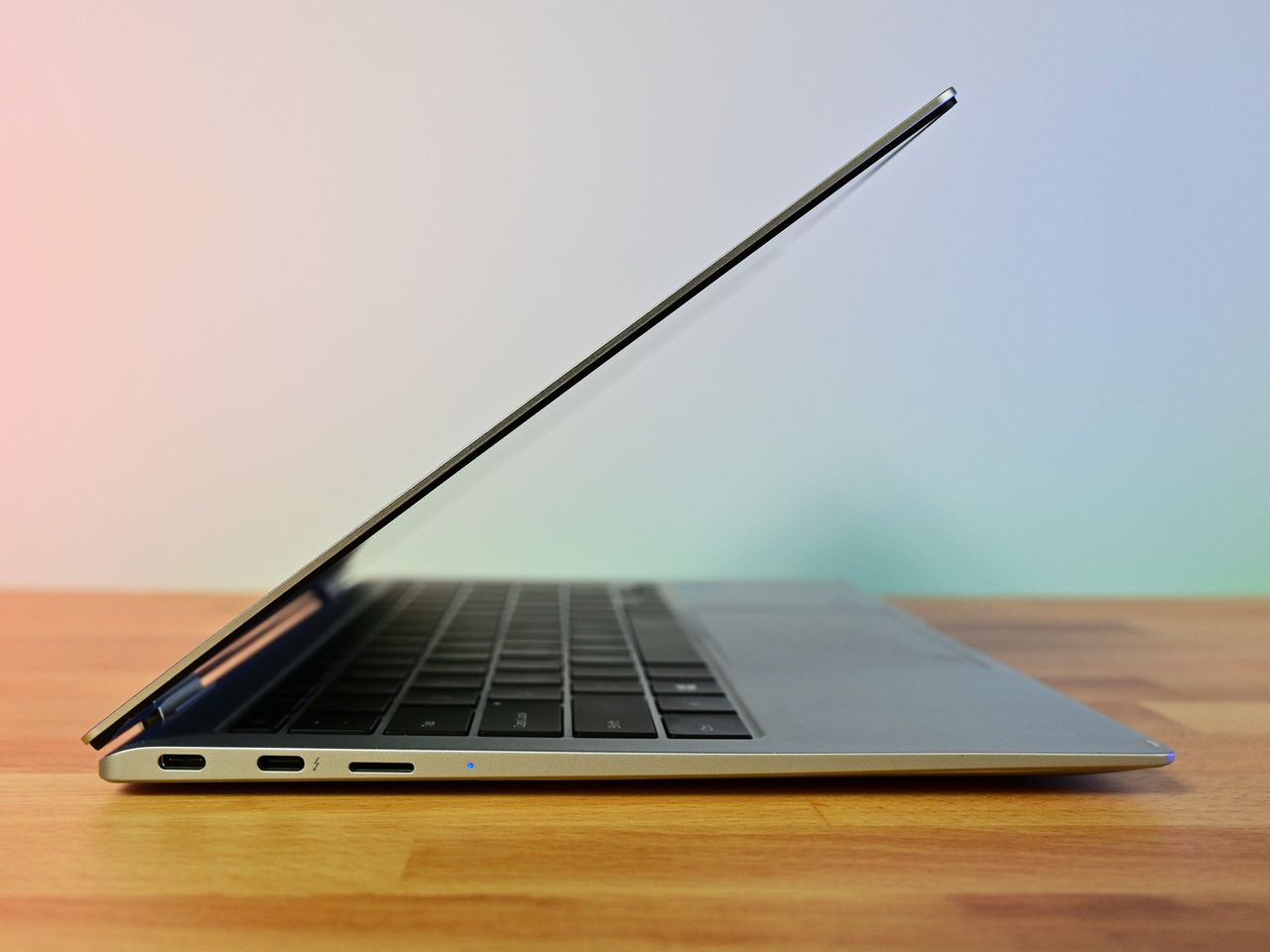 Samsung Galaxy Book 5g 13 2021 Side