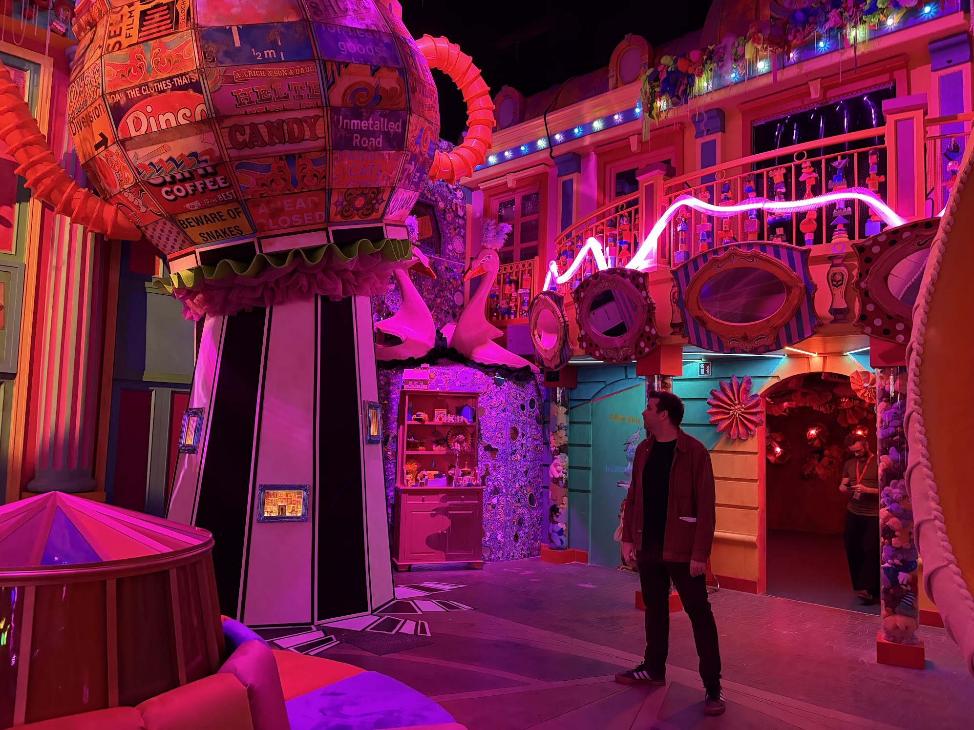 Absurd City