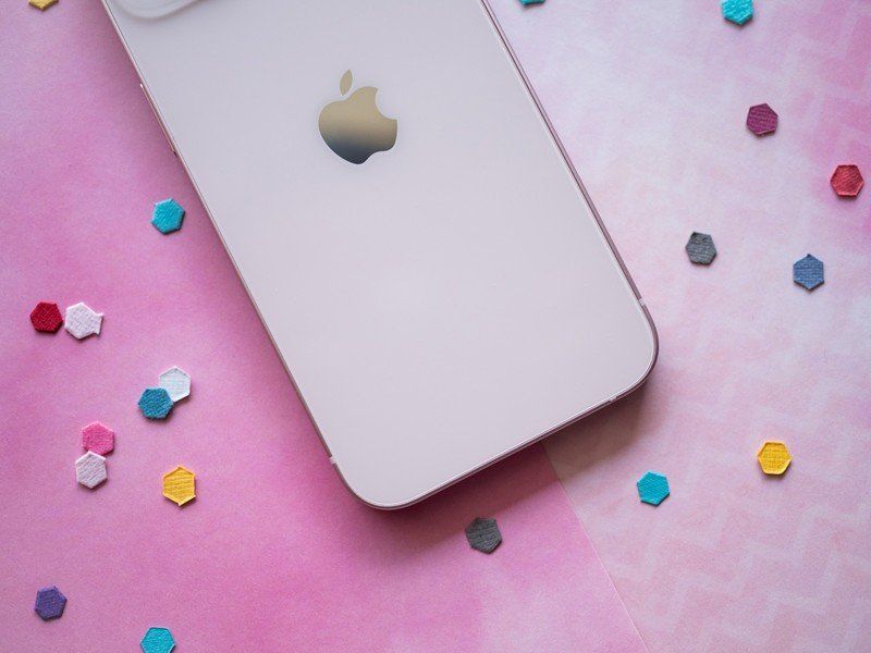 iPhone 13