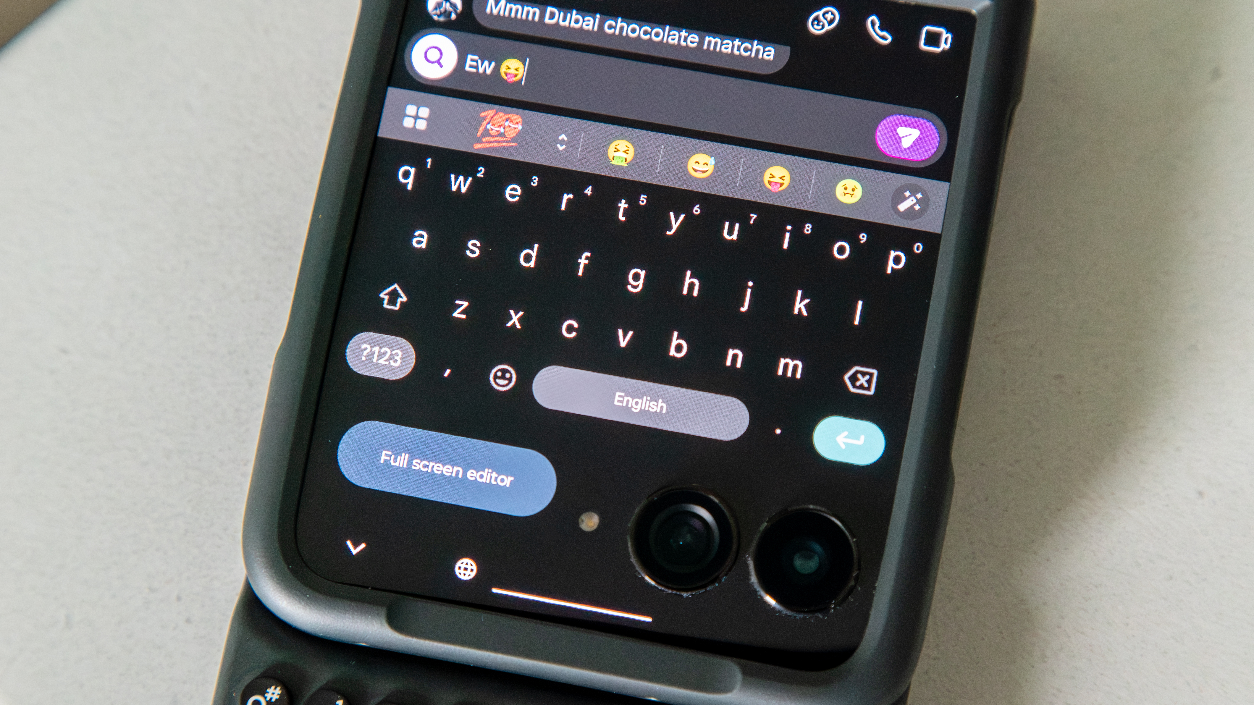 On-screen keyboard on the Razer Ultra 2025 cover screen