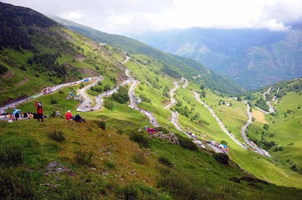 The Tour peloton would face this switchbacked ascent to the finish at Luz-Ardiden.
