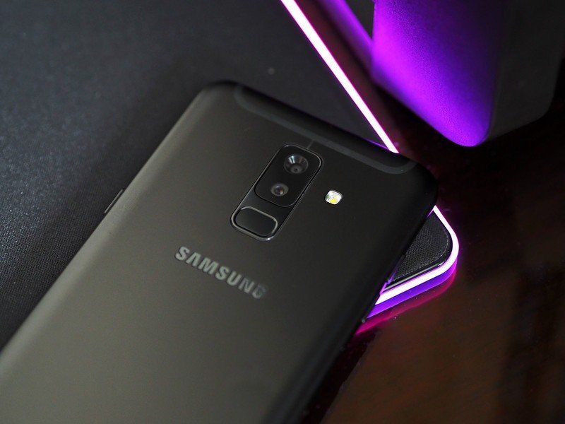 Samsung Galaxy A6+ review