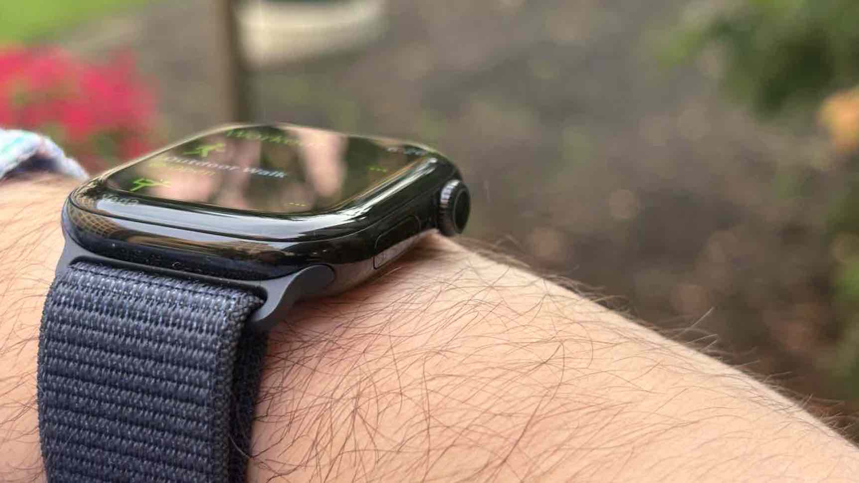 Apple Watch Series 10 Digital Crown