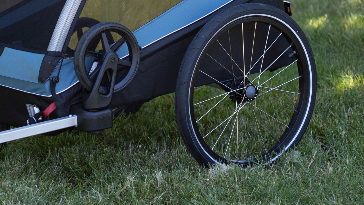 Thule Courier front wheel stored in trailer mode