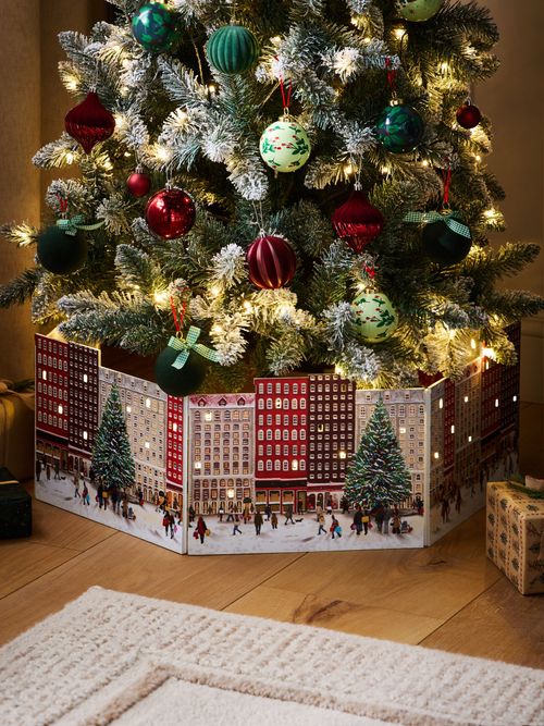 Red Festive Light Up Wooden Tree Skirt - Size One