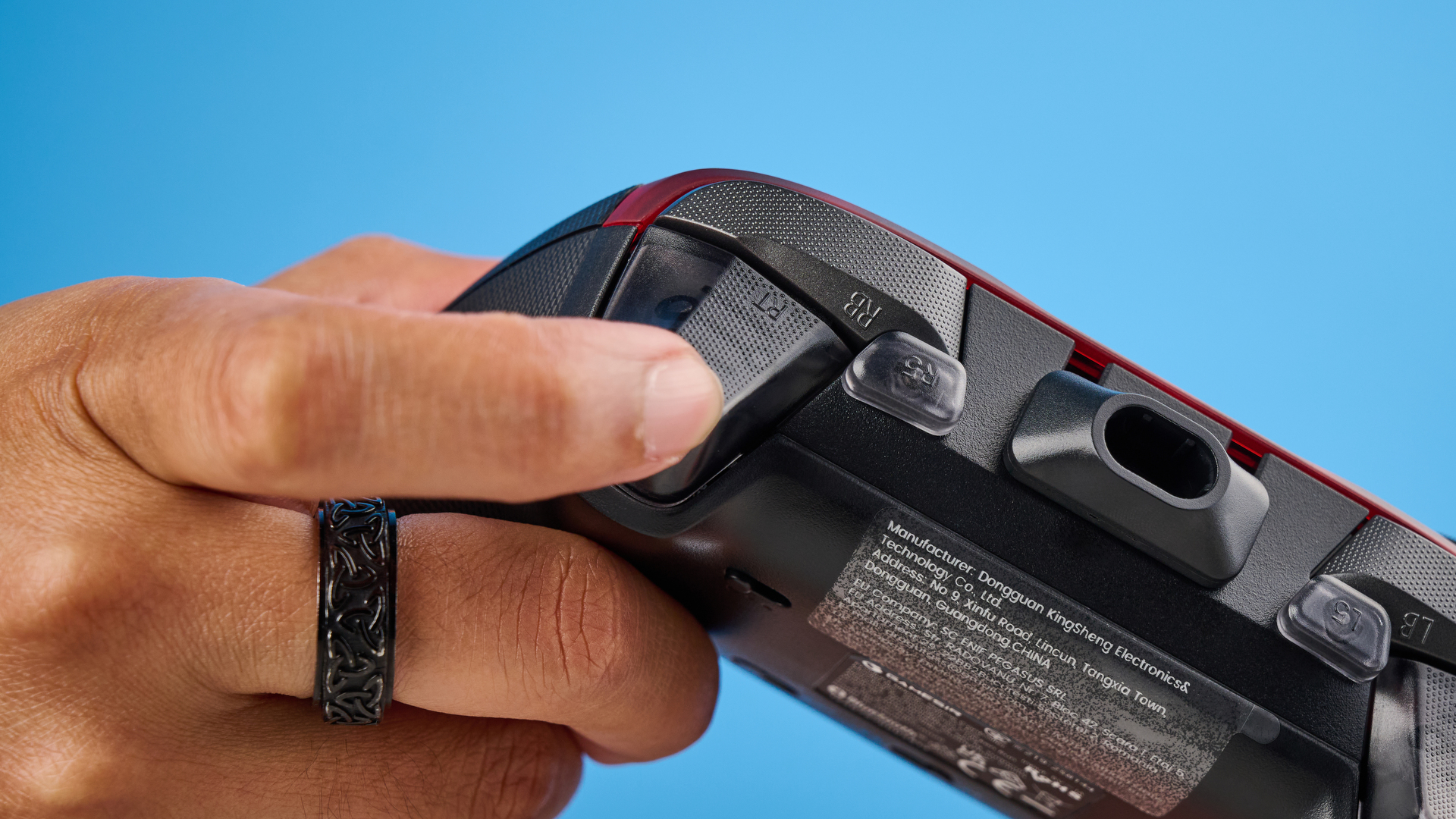 A black and red GameSir G7 Pro wired Xbox controller