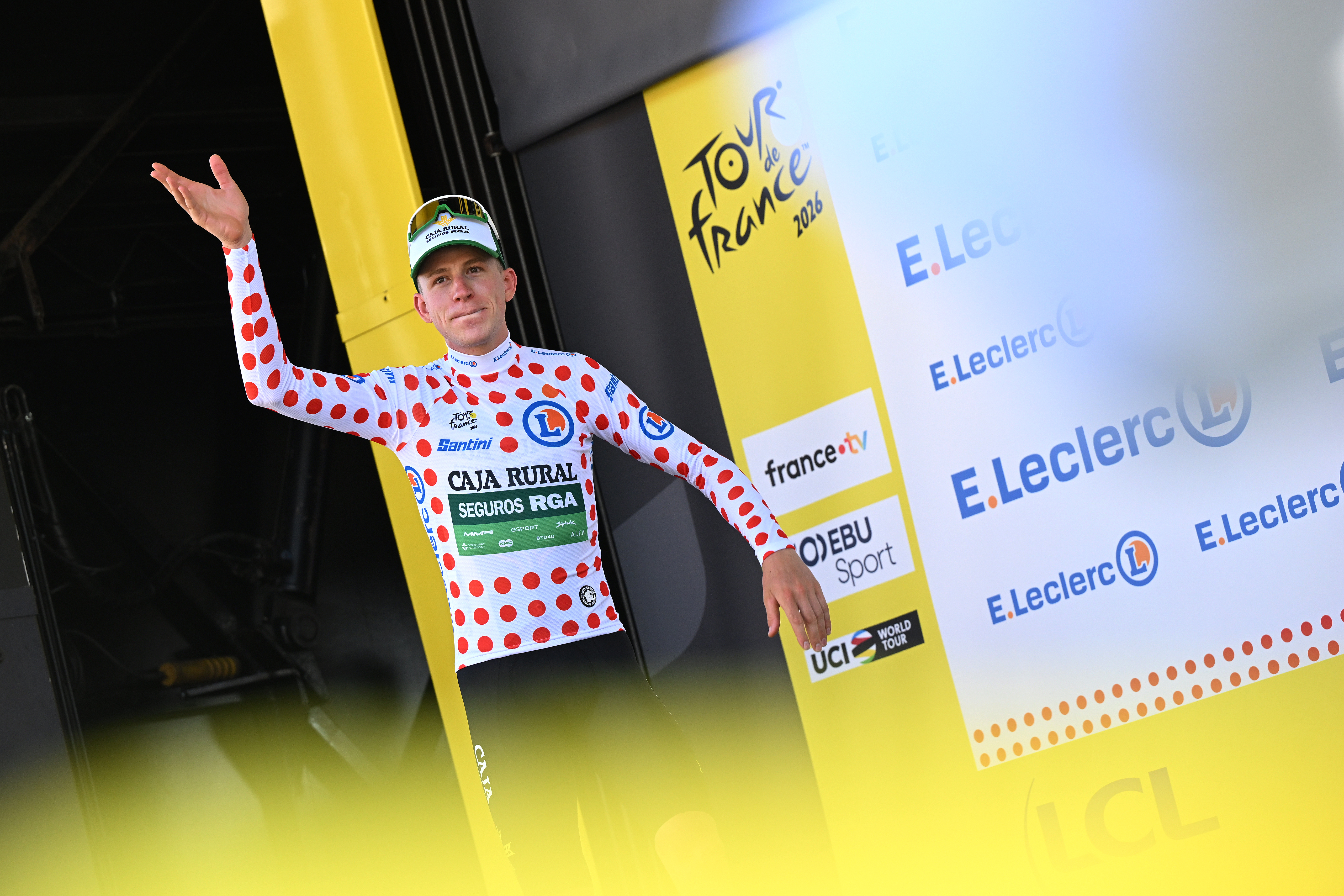 Tour de France abandons – Molenaar out after stage 5 crash, leaving peloton four riders down