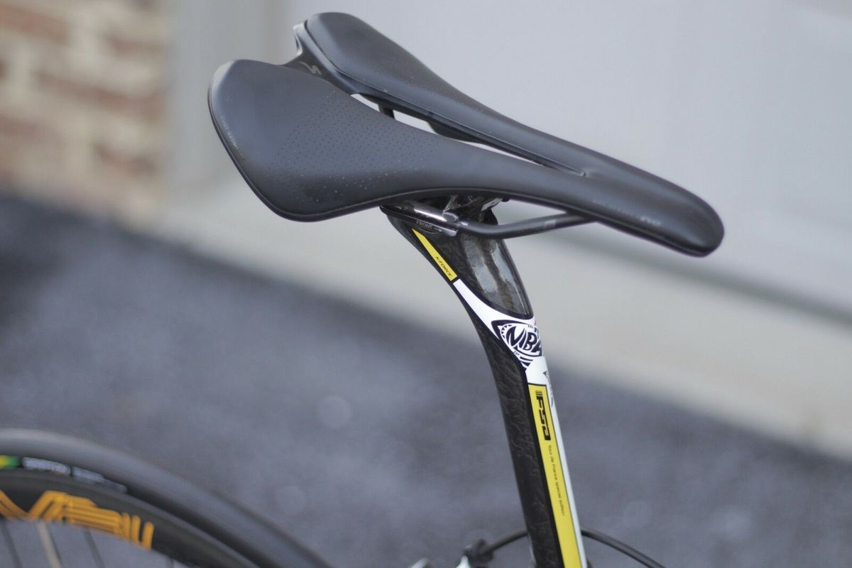 ... and matching seatpost