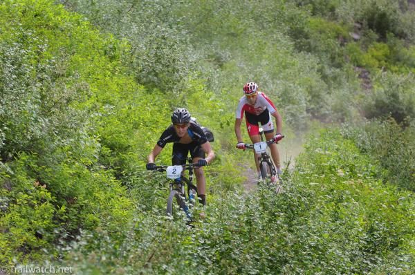 Sam Schultz (Subaru Trek) and Todd Wells (Specialized) on one of the many traverses