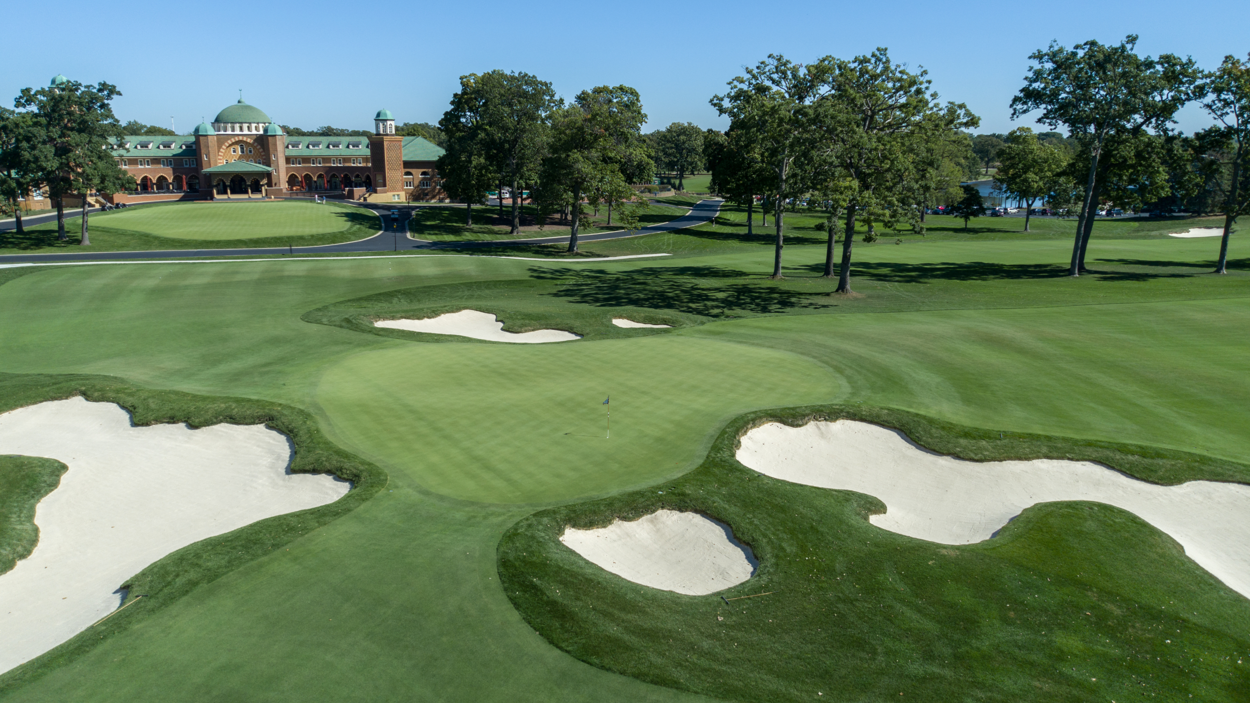 The 18th hole at Medinah Country Club in Illinois