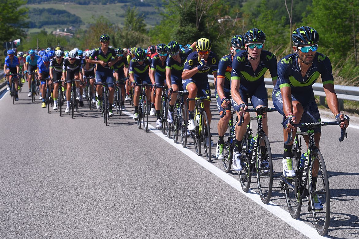 Movistar sets the pace