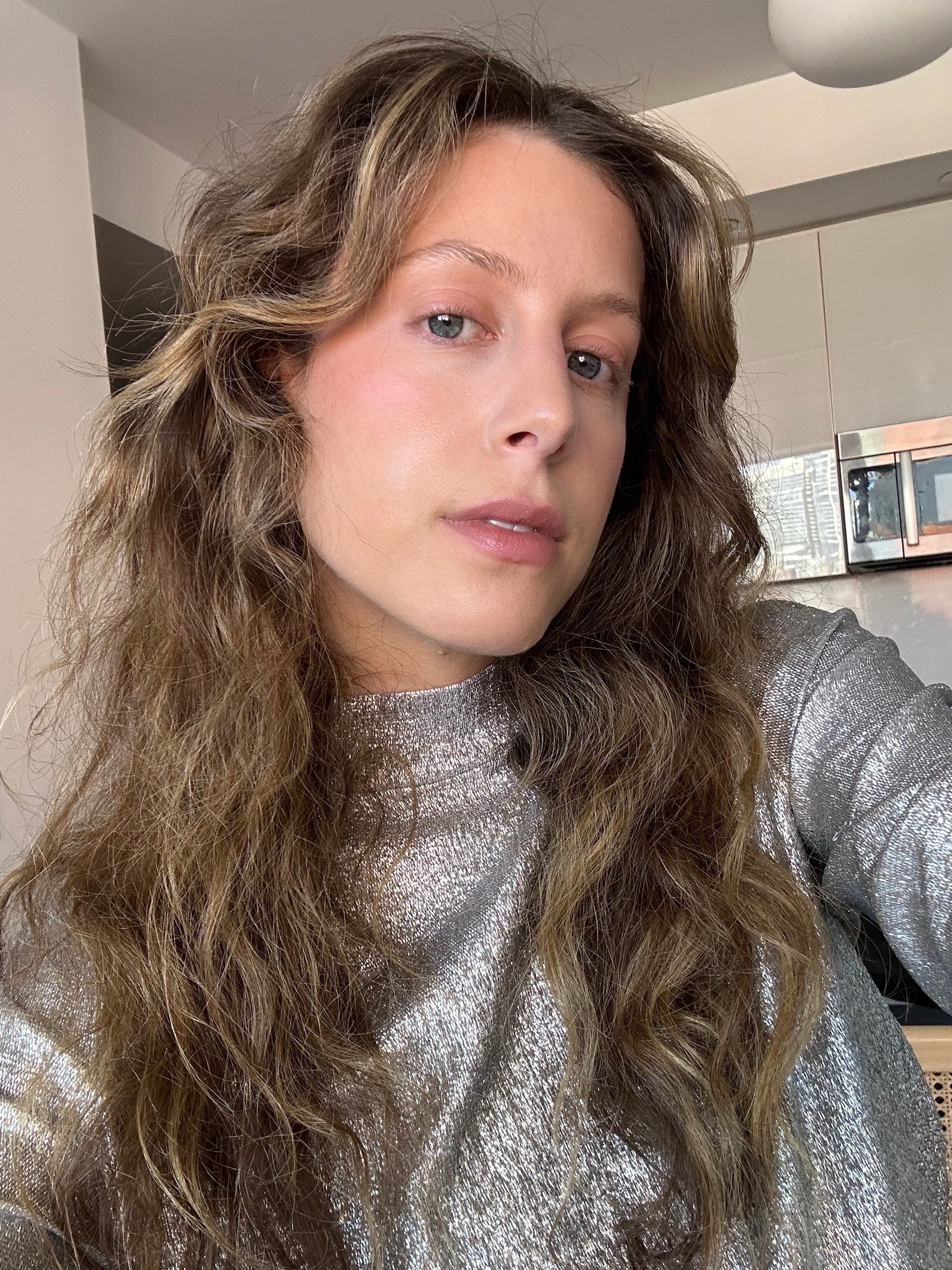 Jamie Schneider&#039;s hair after testing R&amp;#333;z&#039;s Milk Hair Serum.