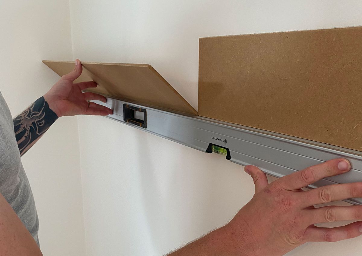 installing wall panelling