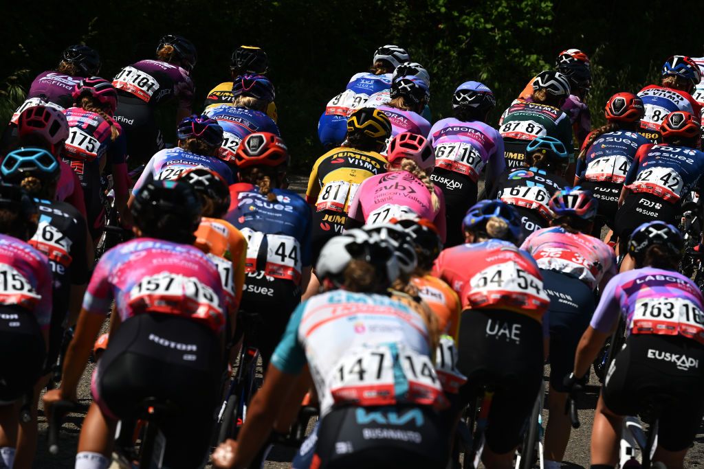 LAREDO SPAIN MAY 06 A general view of the peloton competing during the 9th La Vuelta Femenina 2023 Stage 6 a 1061km stage from Castro Urdiales to Laredo UCIWWT on May 06 2023 in Laredo Spain Photo by Dario BelingheriGetty Images