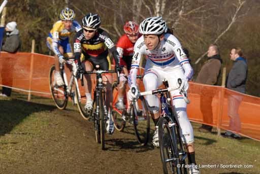 British champion Helen Wyman (Kona Factory Racing).