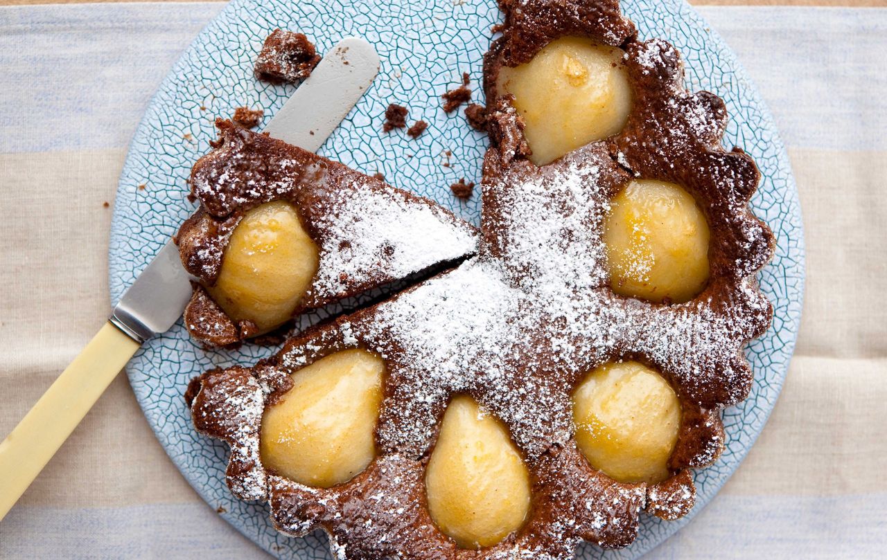 Pear and chocolate cake