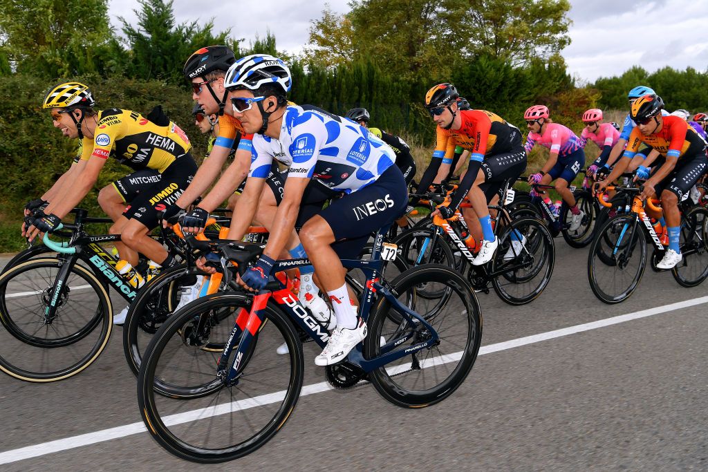 VINUESA SPAIN OCTOBER 22 George Bennett of New Zealand and Team Jumbo Visma Fred Wright of The United Kingdom and Team Bahrain Mclaren Richard Carapaz of Ecuador and Team INEOS Grenadiers Polka Dot Mountain Jersey Wouter Poels of The Netherlands and Team Bahrain Mclaren Mitchell Docker of Australia and Team EF Pro Cycling during the 75th Tour of Spain 2020 Stage 3 a 1661km stage from Lodosa to La Laguna Negra Vinuesa 1735m lavuelta LaVuelta20 La Vuelta on October 22 2020 in Vinuesa Spain Photo by Justin SetterfieldGetty Images