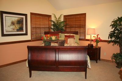 GUEST BEDROOM BEFORE