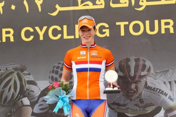 Stage winner, Kirsten Wild (Netherlands) with the trophy