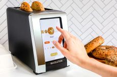  Revolution InstaGLO R180B Toaster - selecting a toasting option with the touchscreen