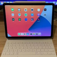 iPad Air (M1, 2022)