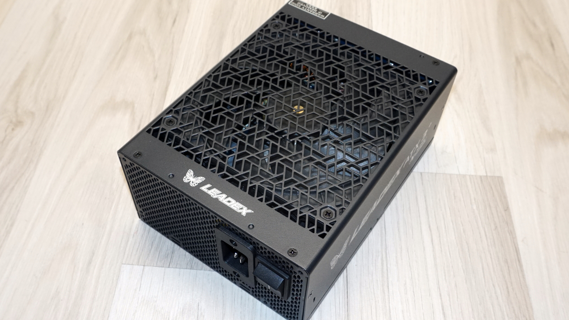 Super Flower Leadex Titanium ATX 3 2800W PSU