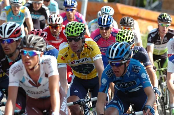 Rui Costa keeping his power dry in the pack