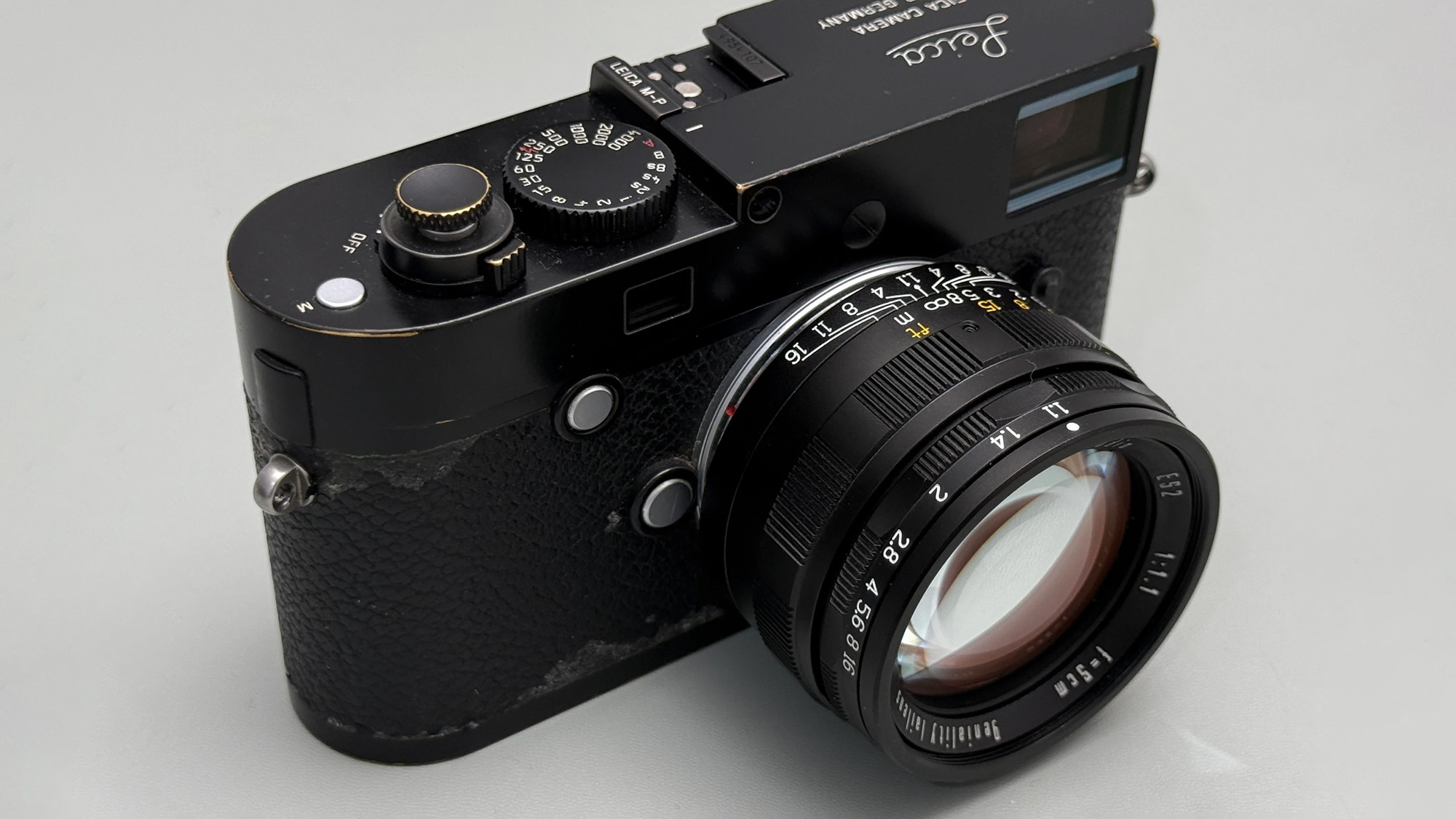 Product image of Lailens 50mm f/1.1 on Leica rangefinder